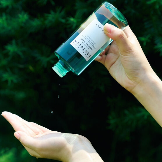 SKIN1004 TEA-TRICA PURIFYING TONER 210ML